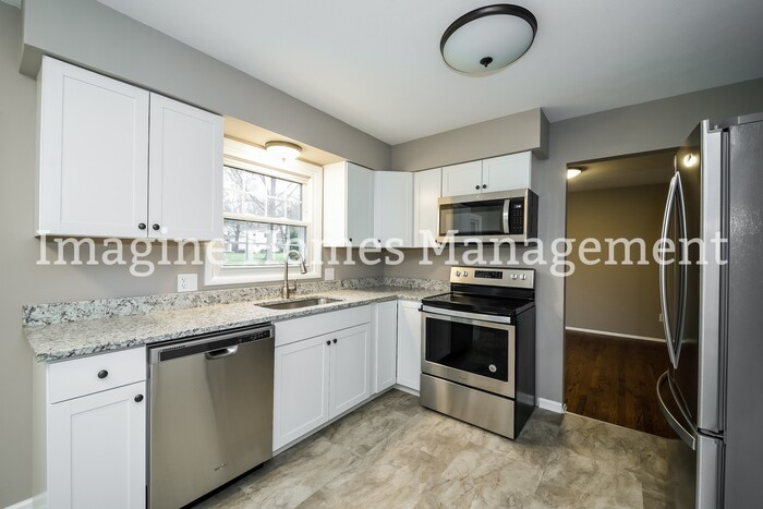 1655 Barlow Rd – photo 4