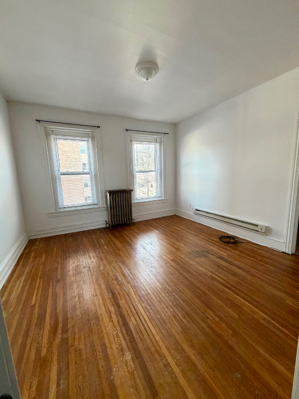 837 Washington St unit 3 – photo 1