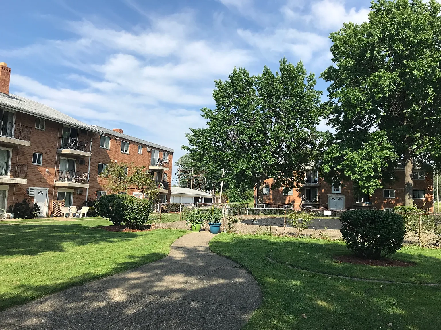 The Meadows Patio Apartments - HEAT INCLUDED! – photo 3