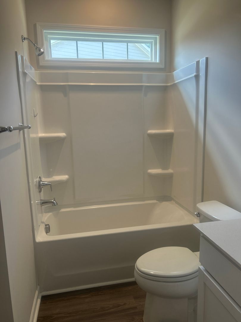 4212 Whitehouse St – photo 4