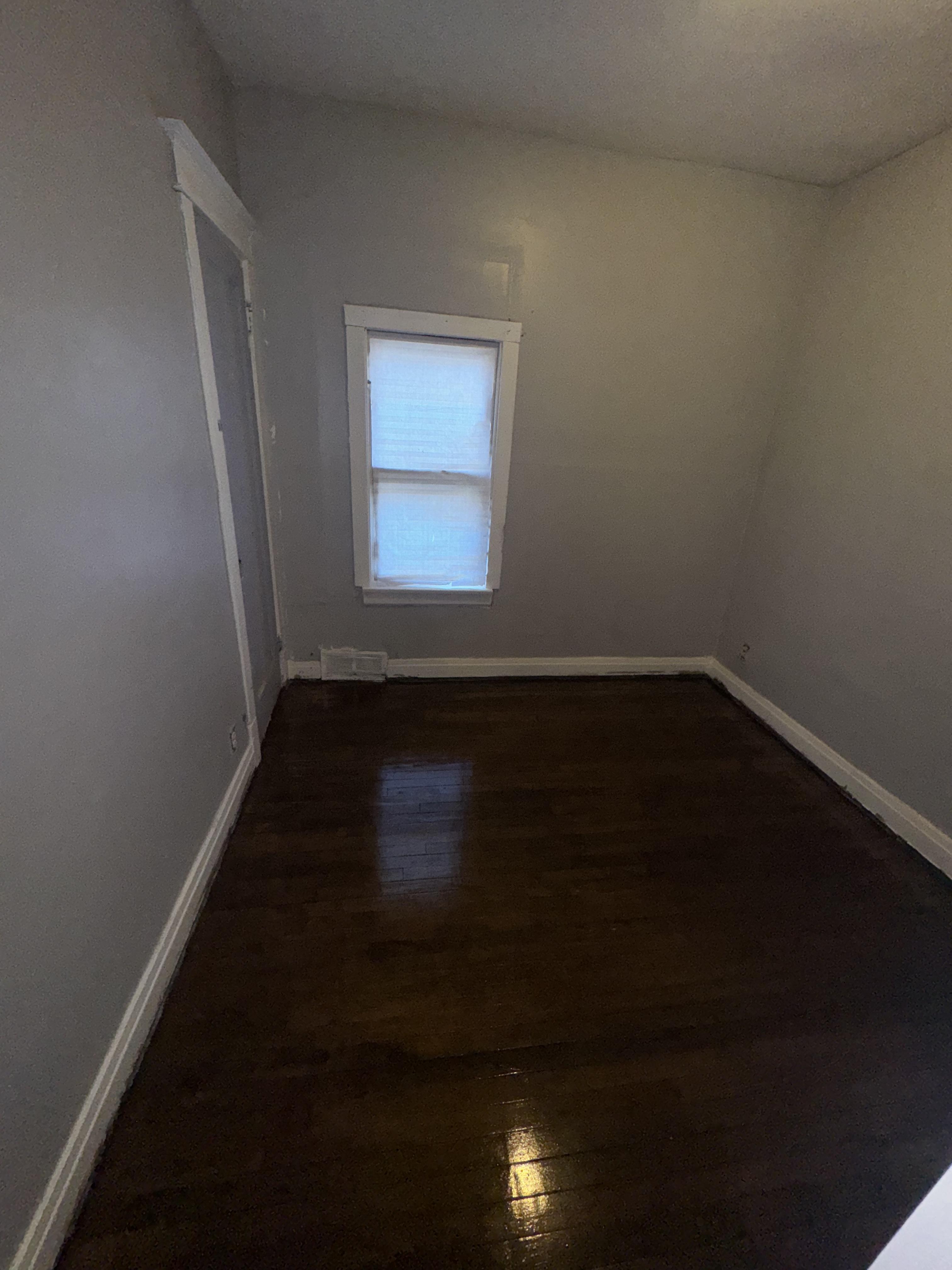 10453 S Wabash Ave – photo 5