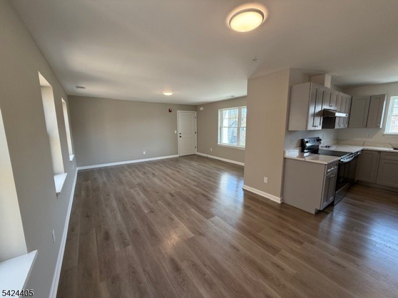 237 Main St – photo 2