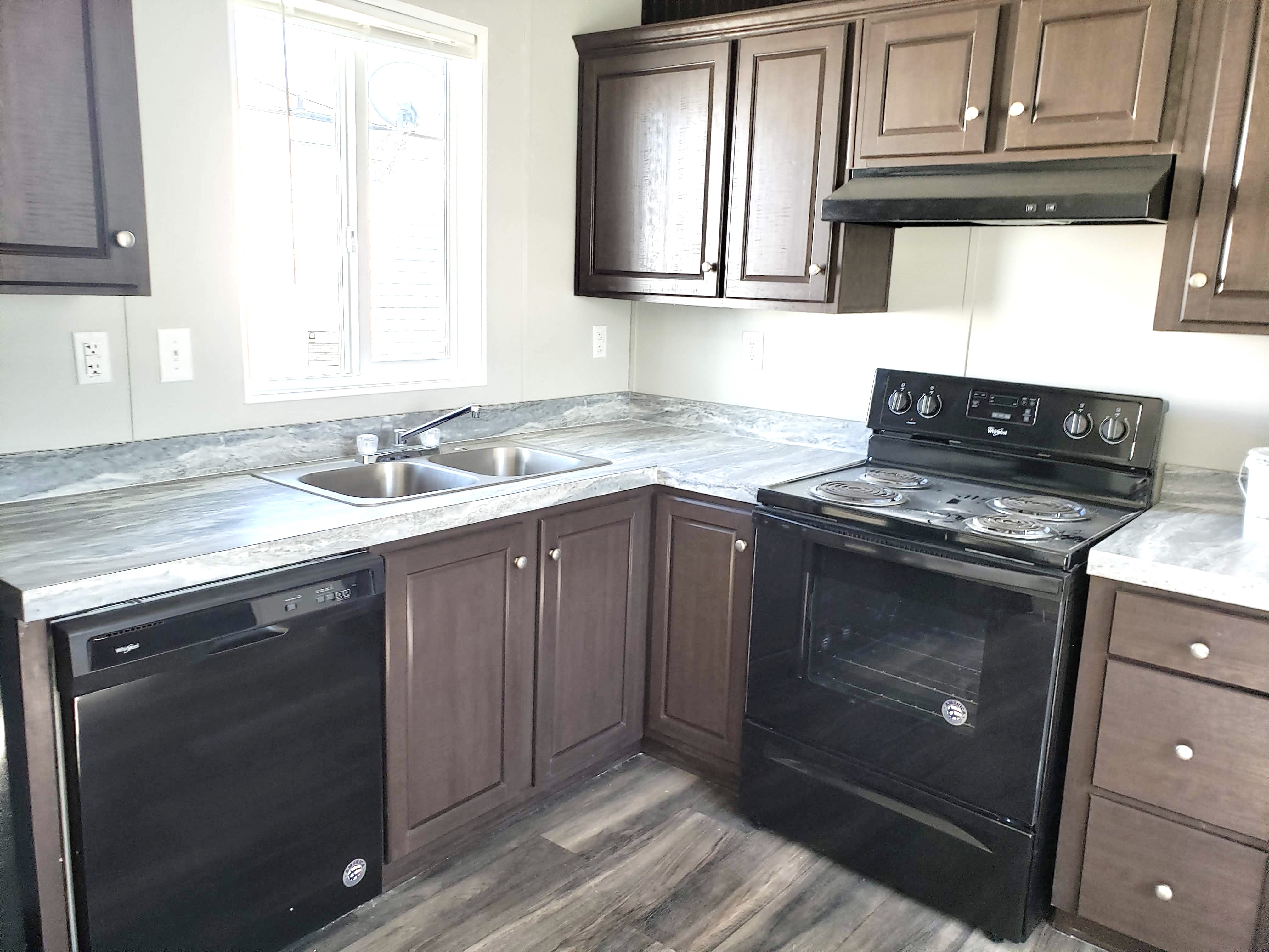 421 N 200 W St – photo 1
