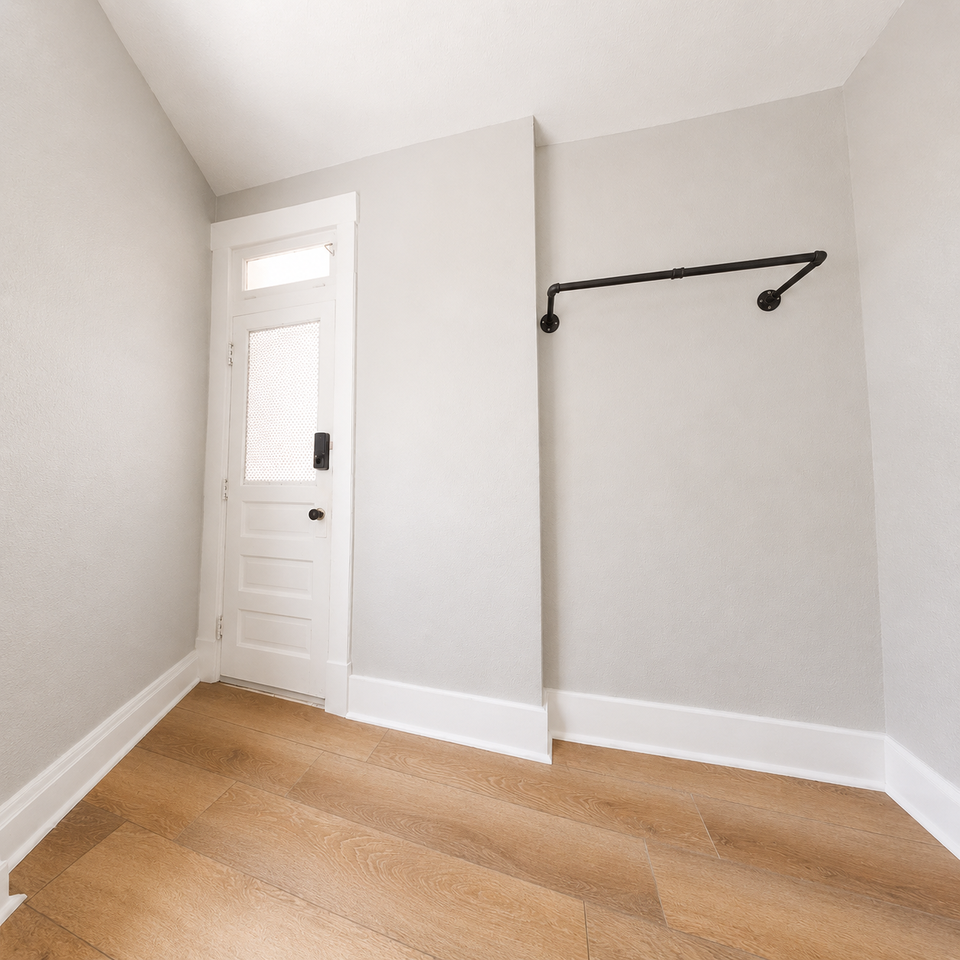 1703 Broadway Ave unit 201 – photo 5