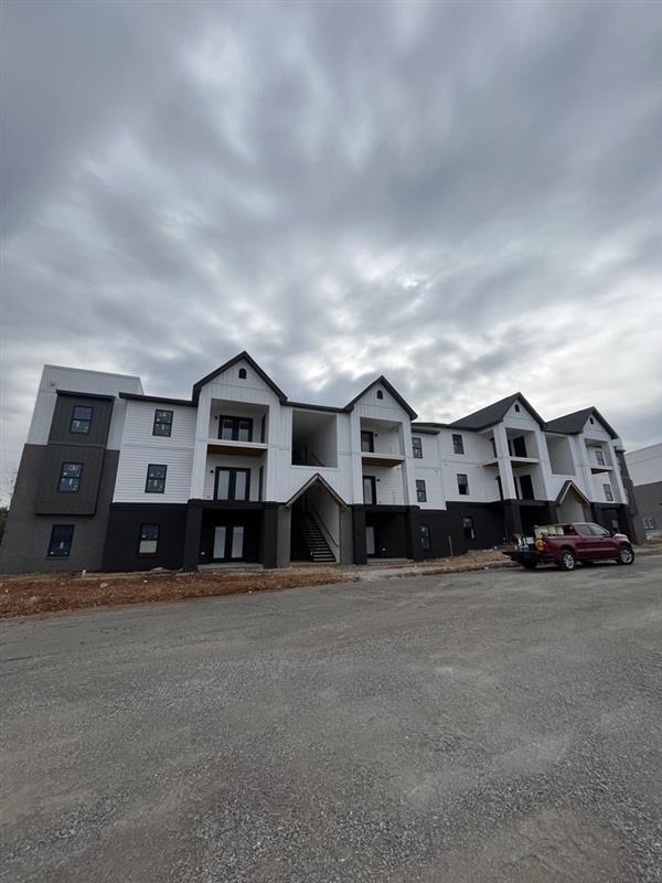 5129 Oakwood Landings Ln unit 403 – photo 4