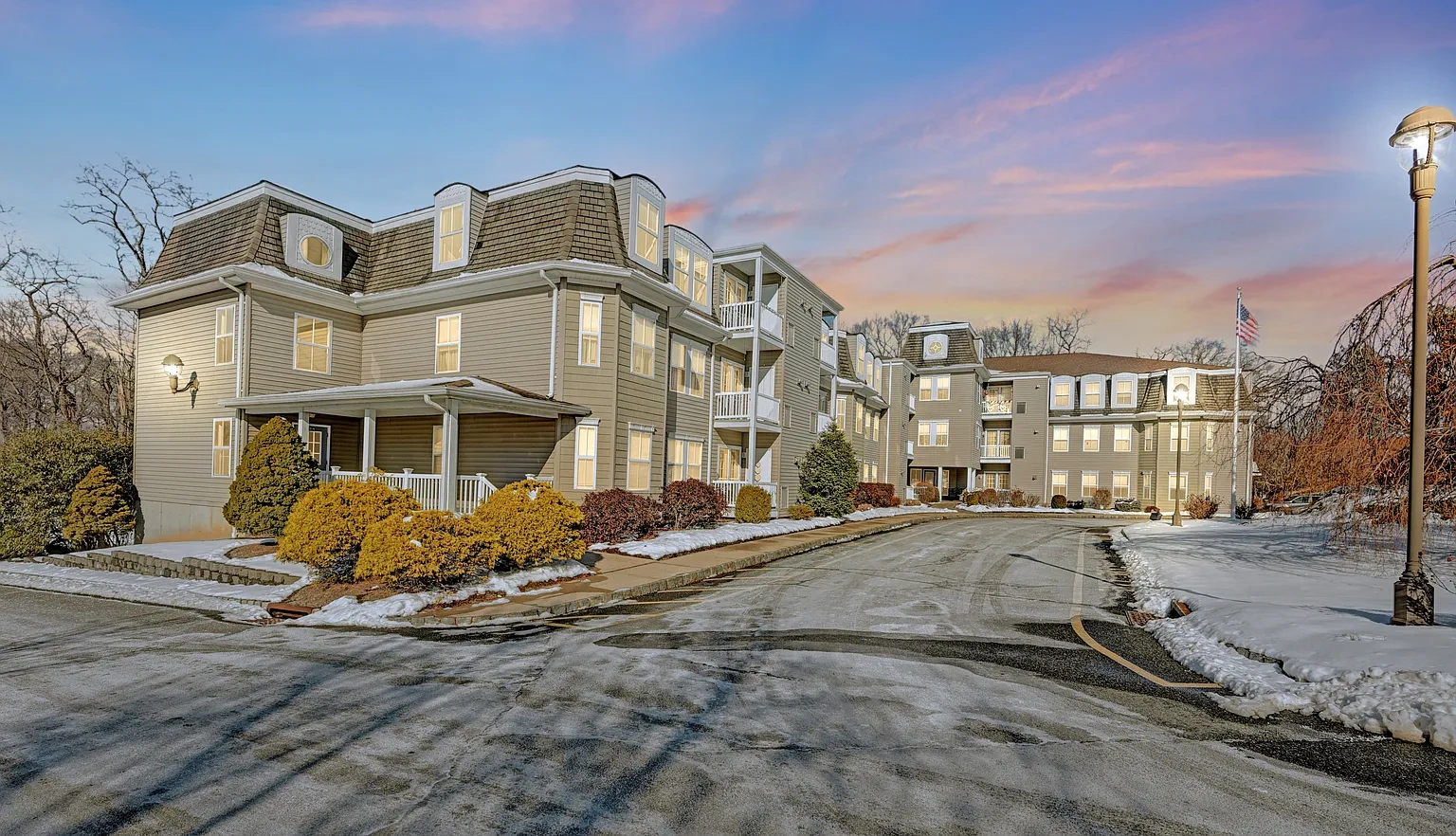Kings View Apartments – photo 2