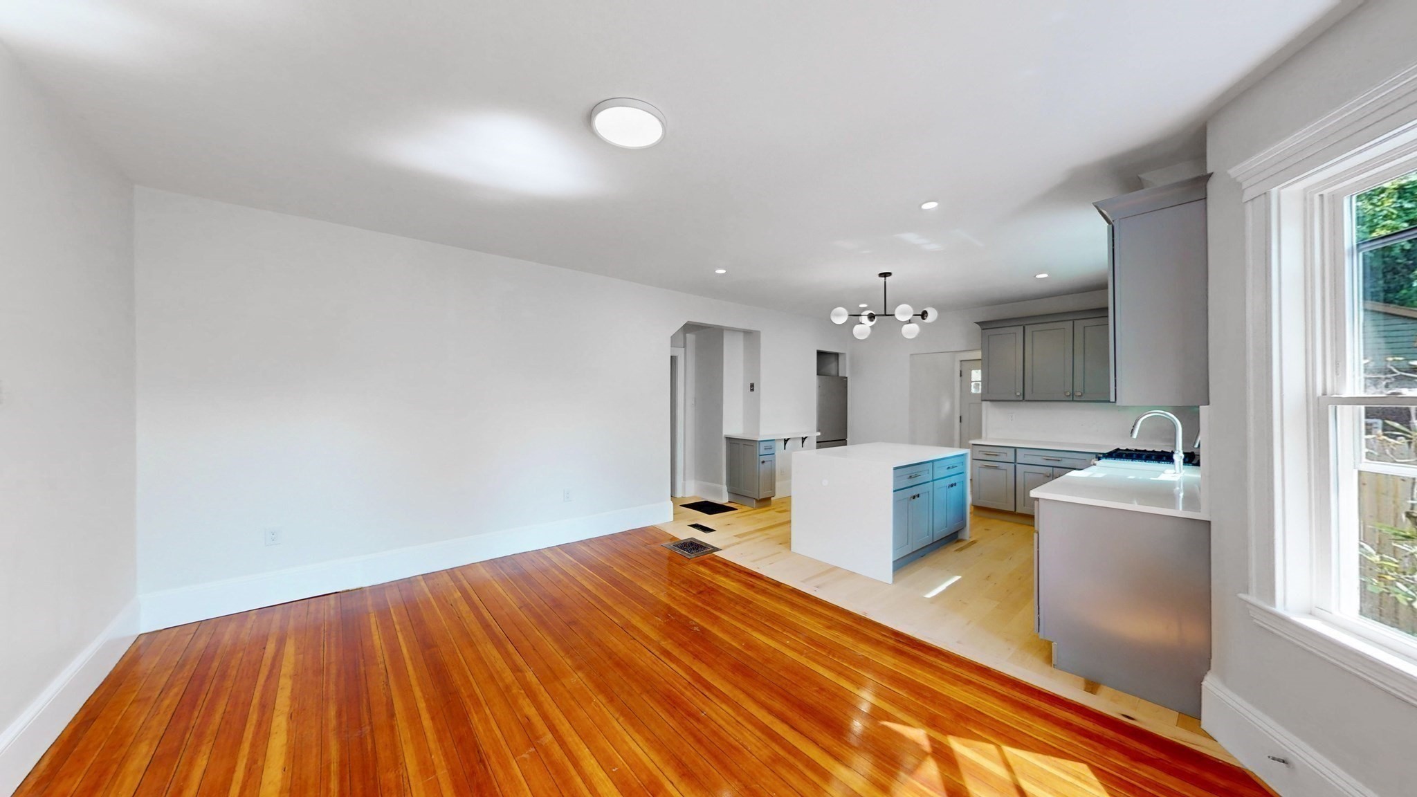 294 Park St unit 294 – photo 4
