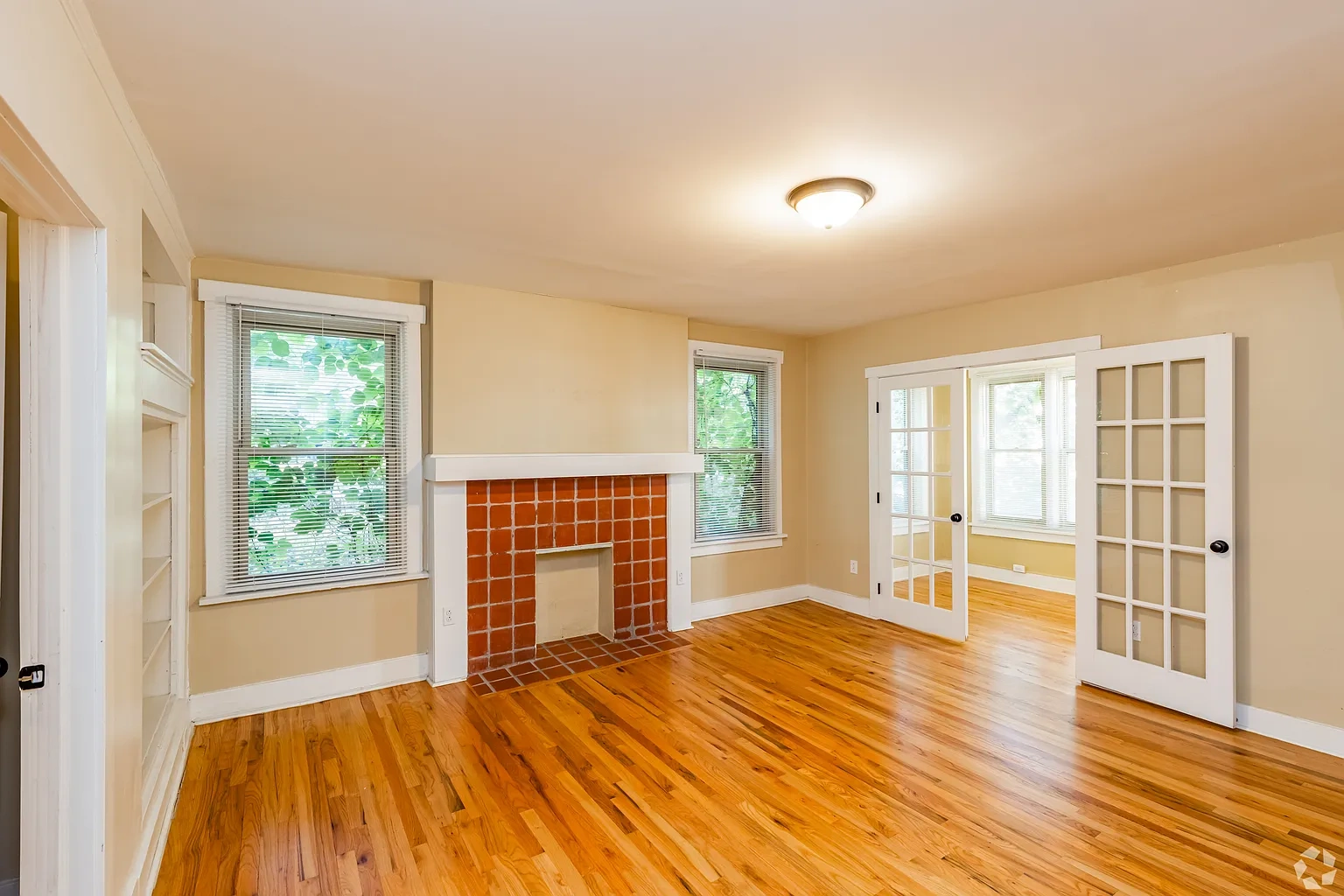 5836 Alderson – photo 2