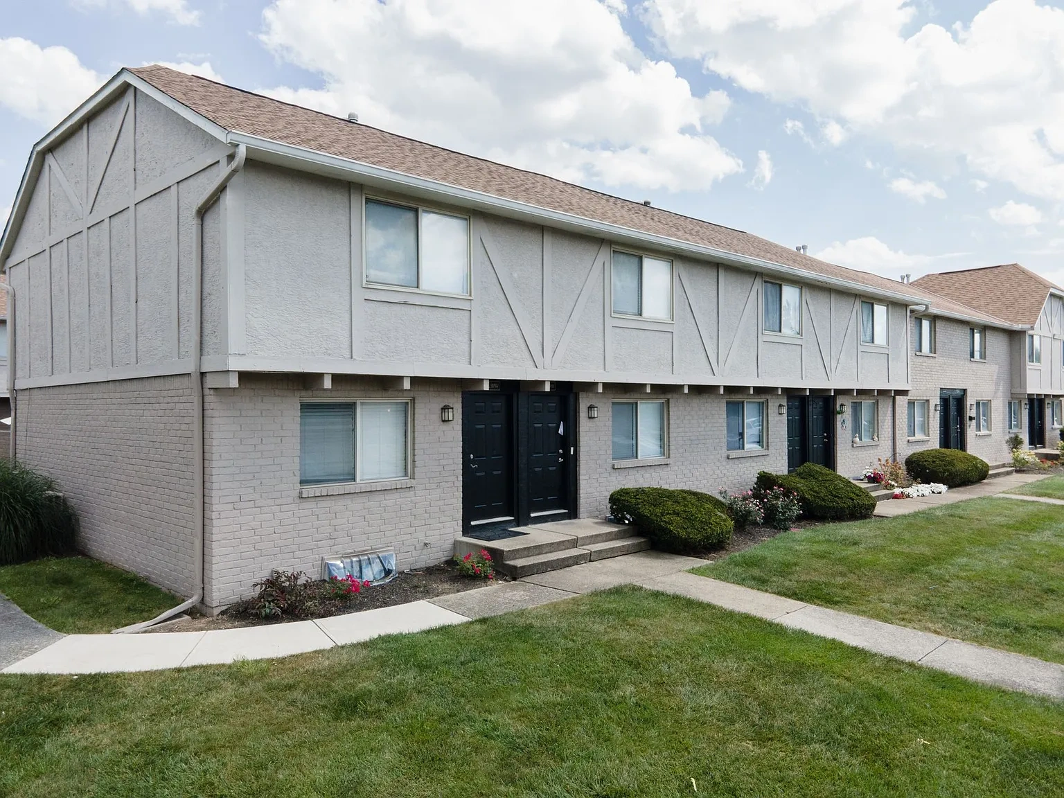 Townhomes at Fairways – photo 5