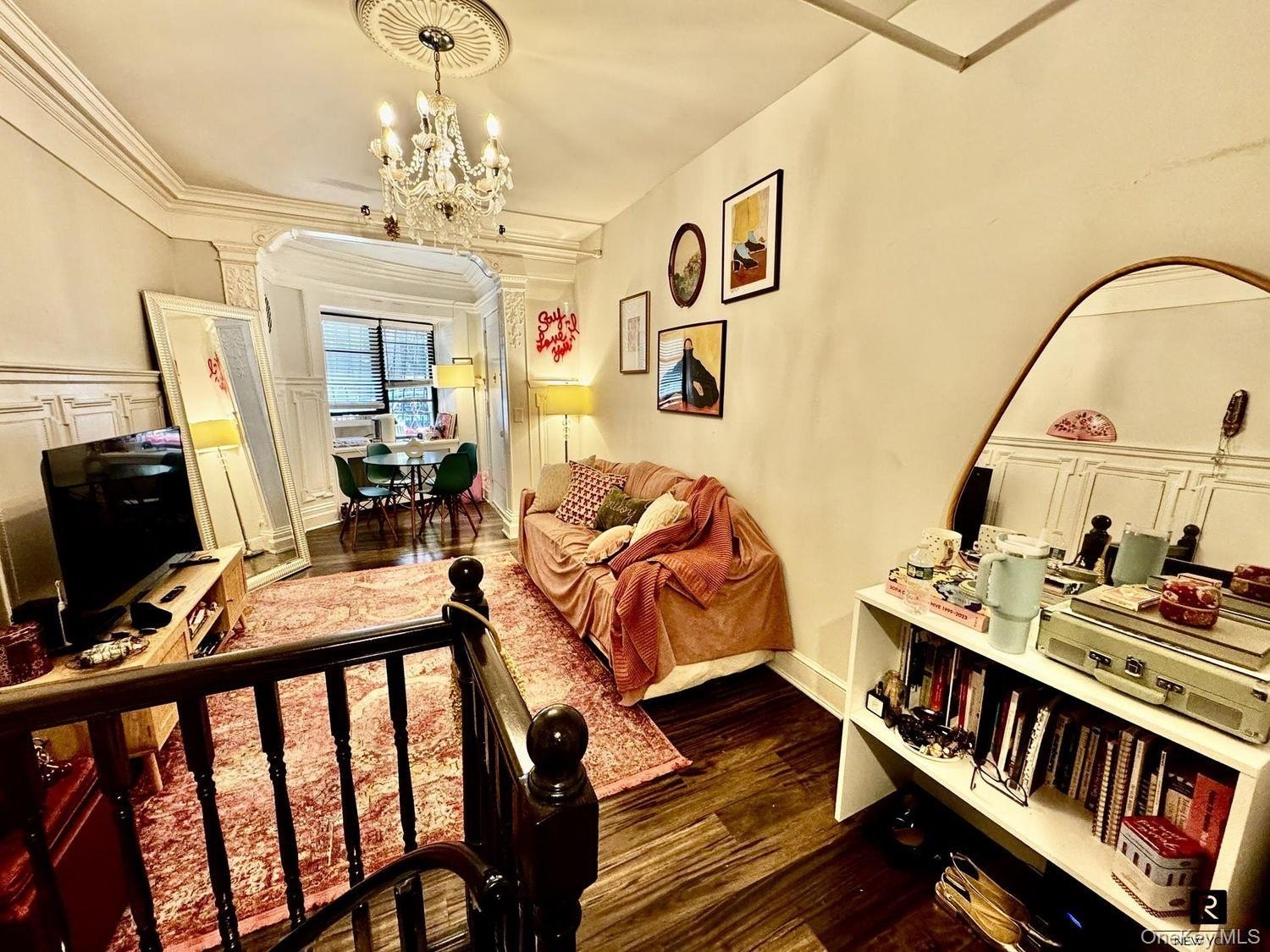 321 W 89th St #2 – photo 1