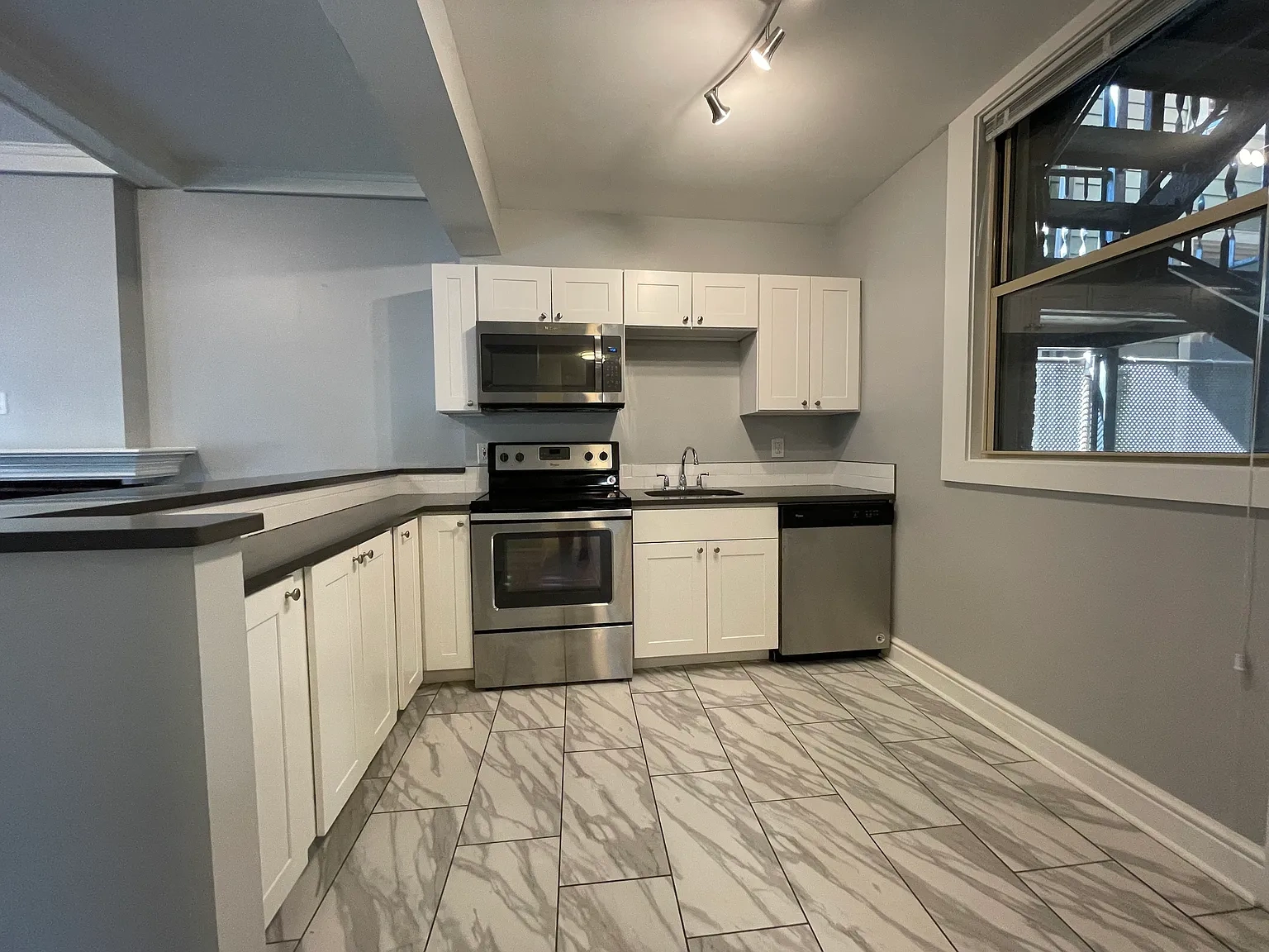 Shadyside Apartments – photo 5