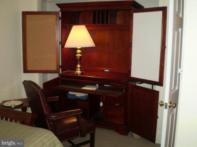 77 Maryland Ave – photo 4