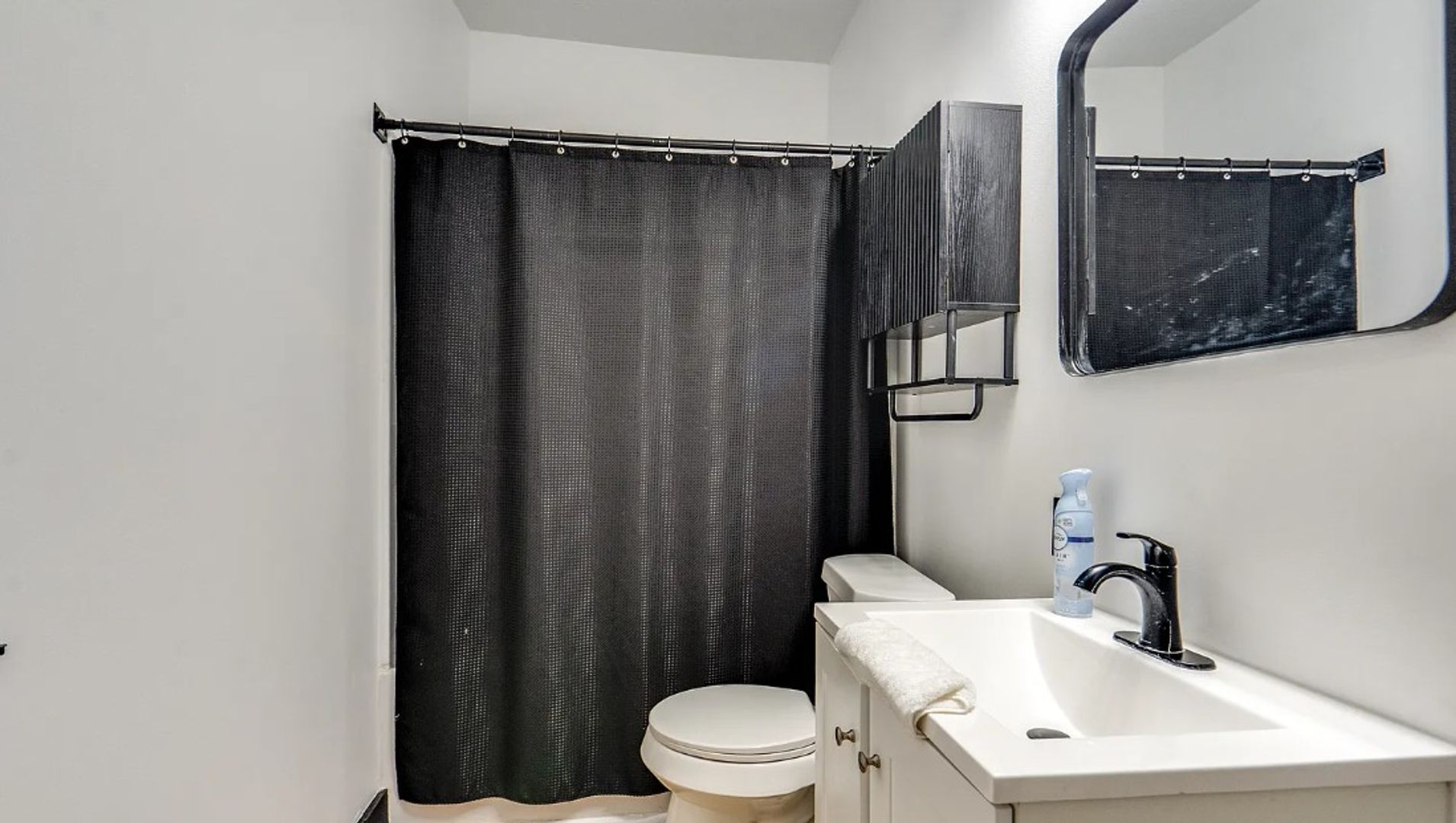 2173 E 73rd St – photo 5