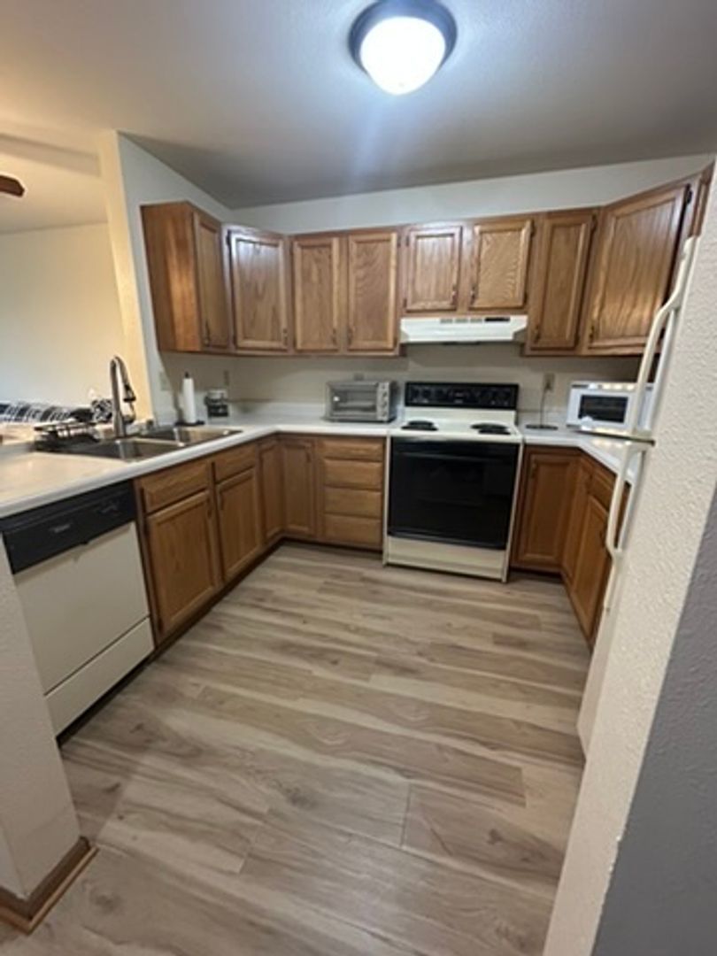 802 West Main St unit 9 – photo 1
