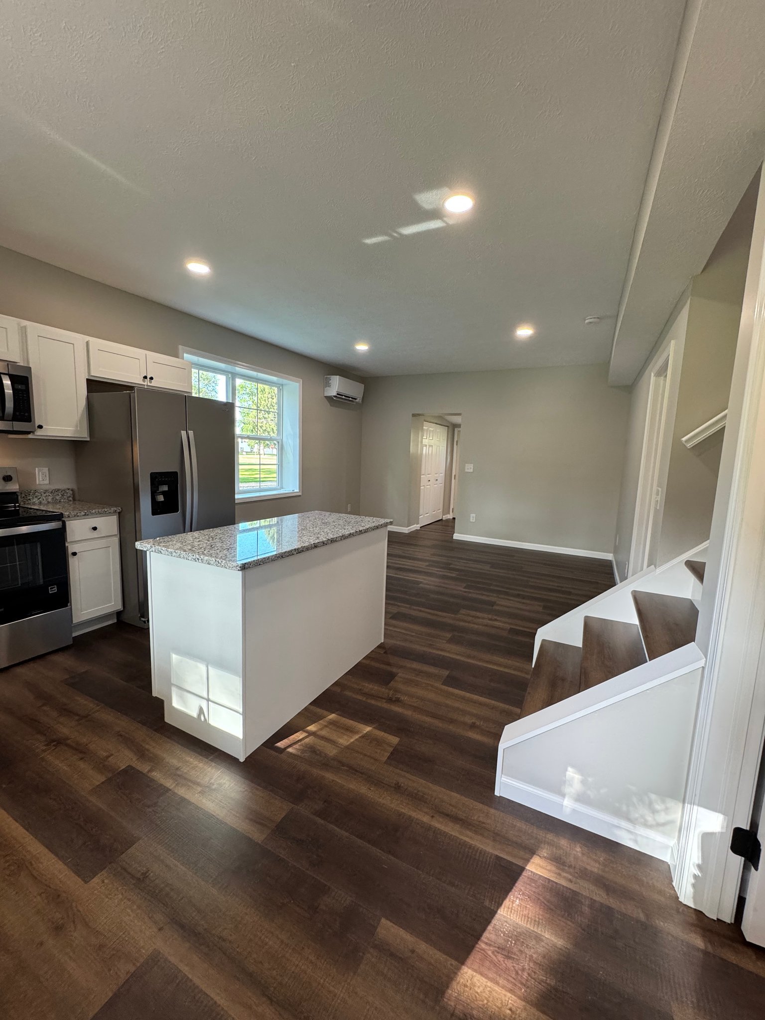 2 Center St – photo 5