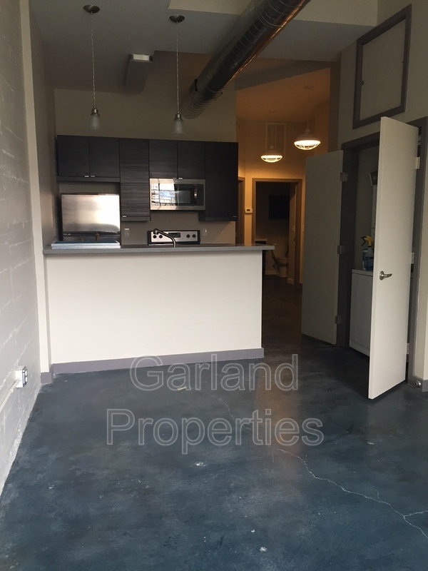 631 Campbell Ave SW unit 111 – photo 1