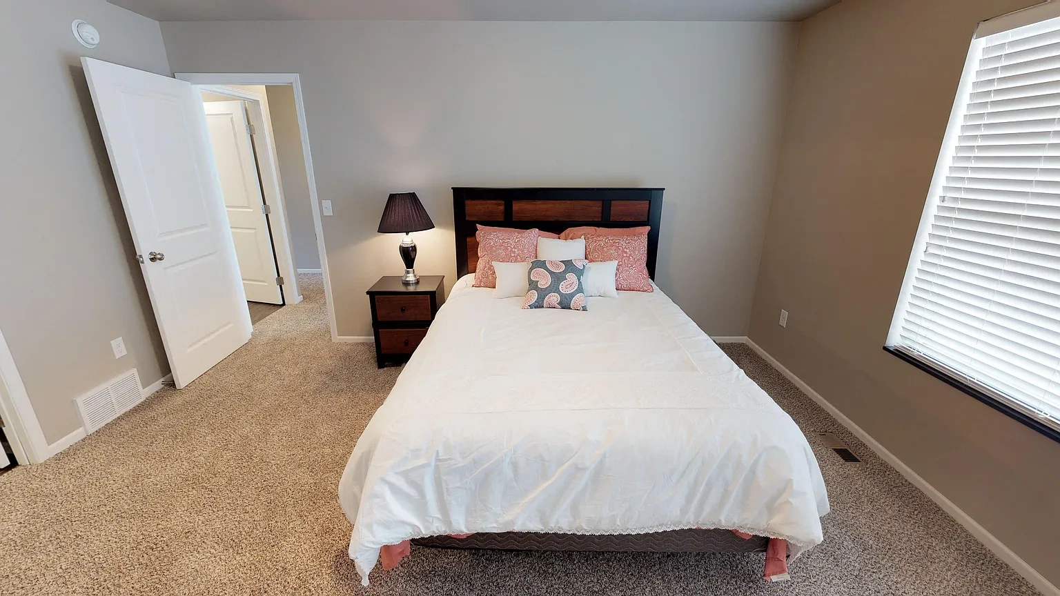 Diamond Creek Townhomes – photo 4