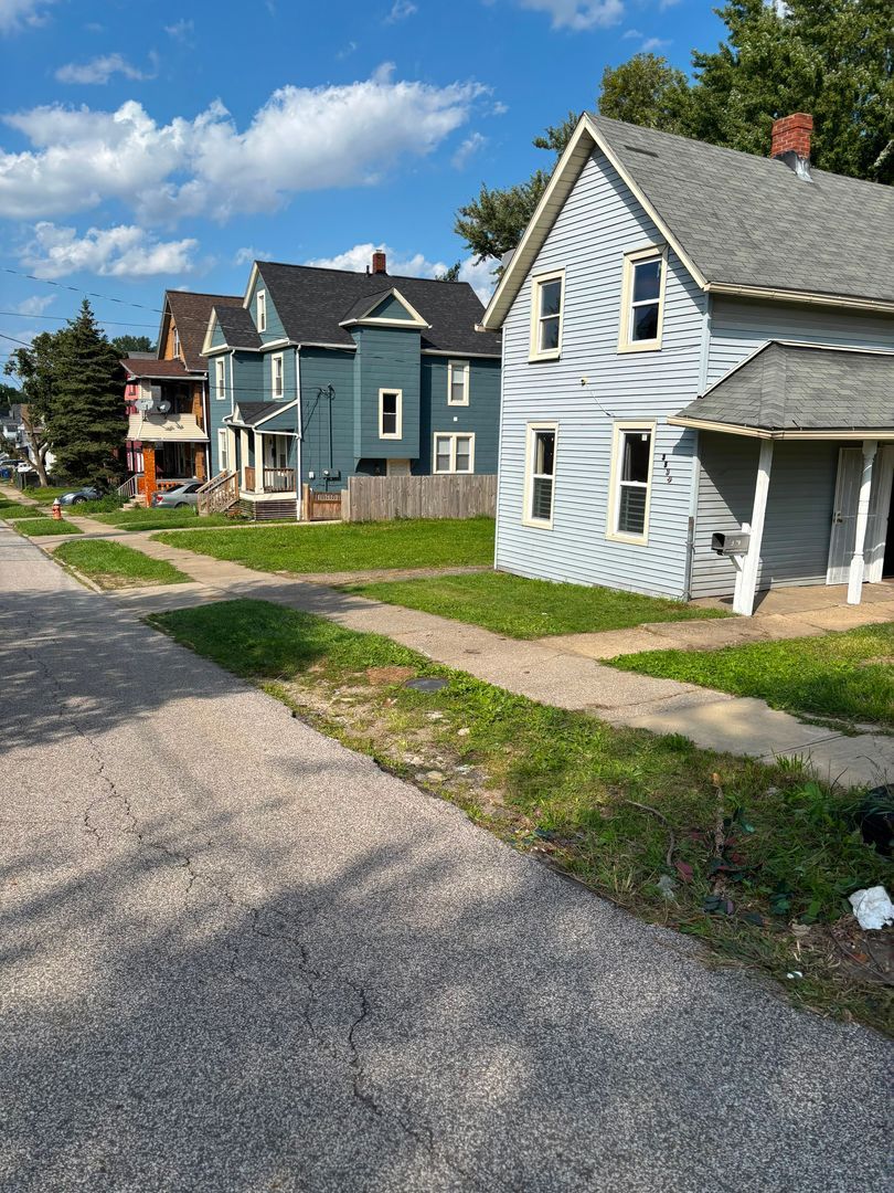 3539 W 58th St – photo 4