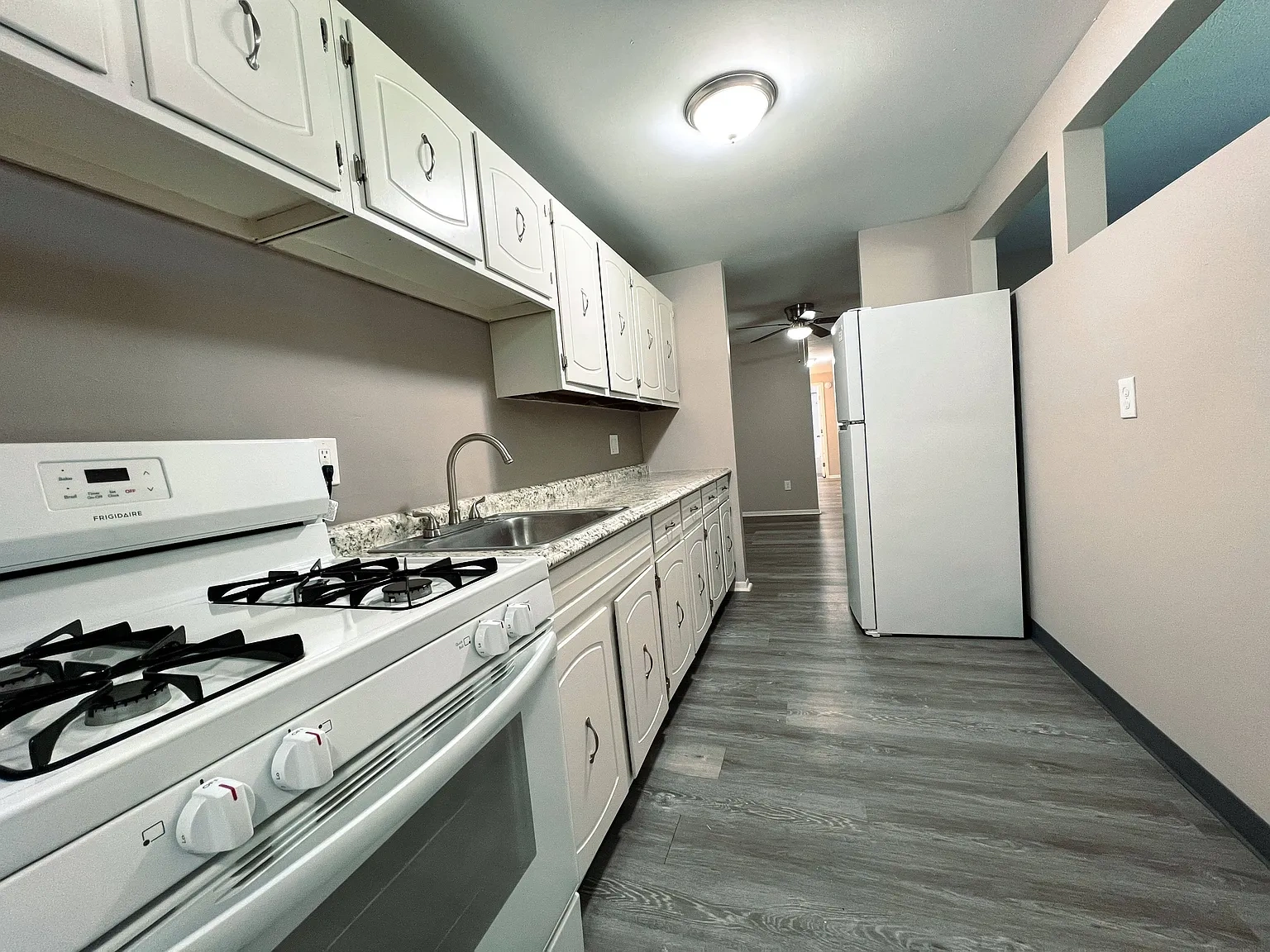 Stoney Creek Apartments – photo 5