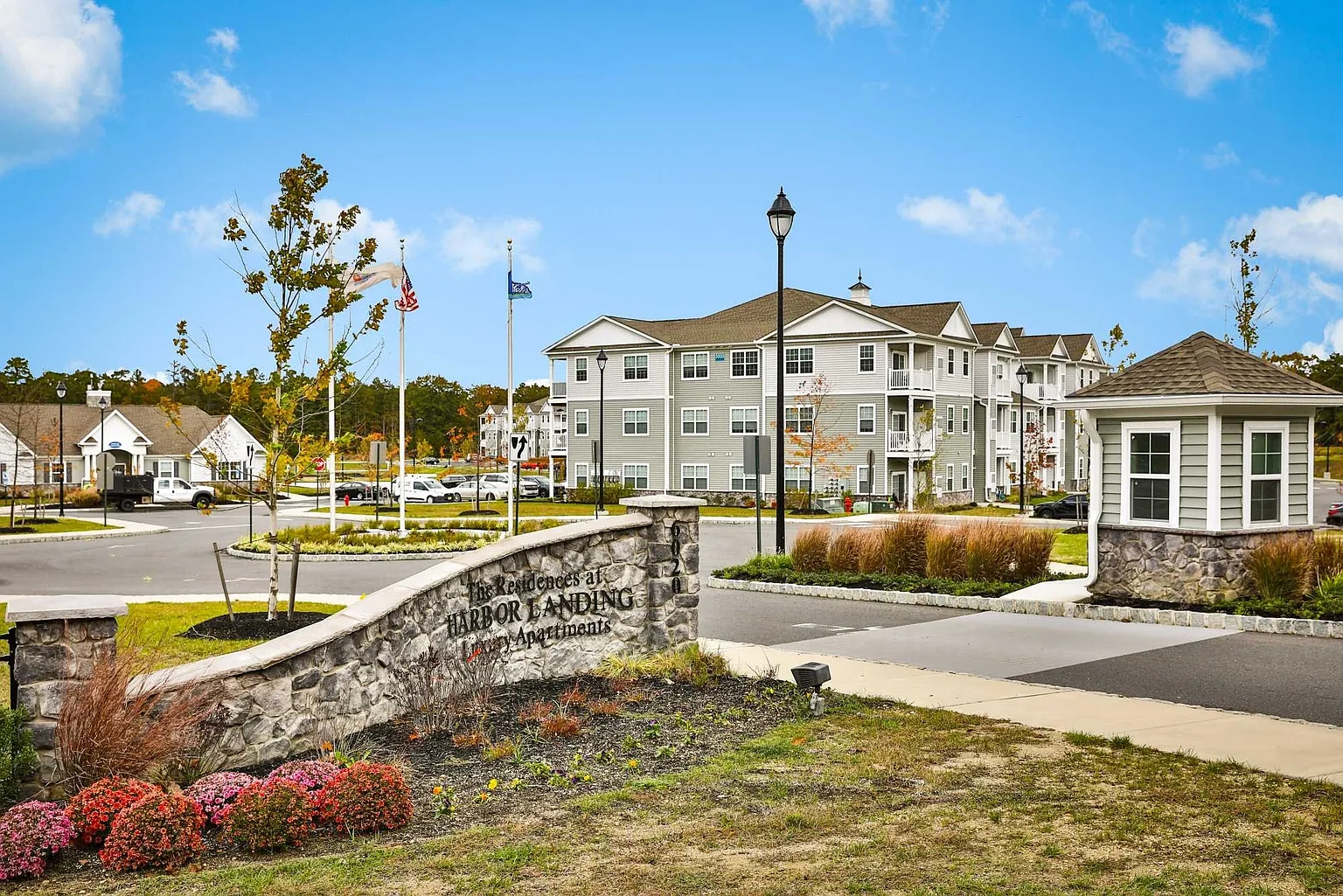 The Residences at Harbor Landing – photo 2
