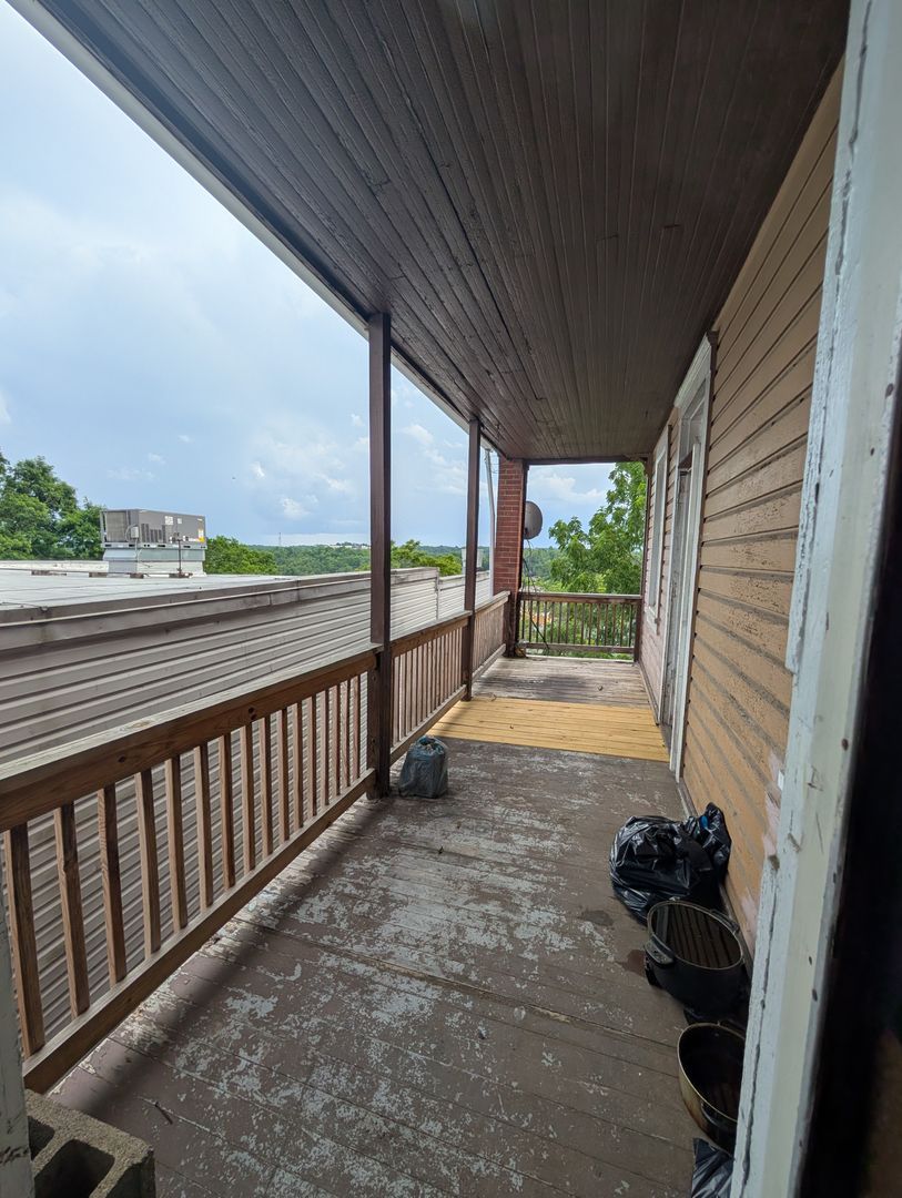 2224 Arlington Ave unit Apartment #2 – photo 4