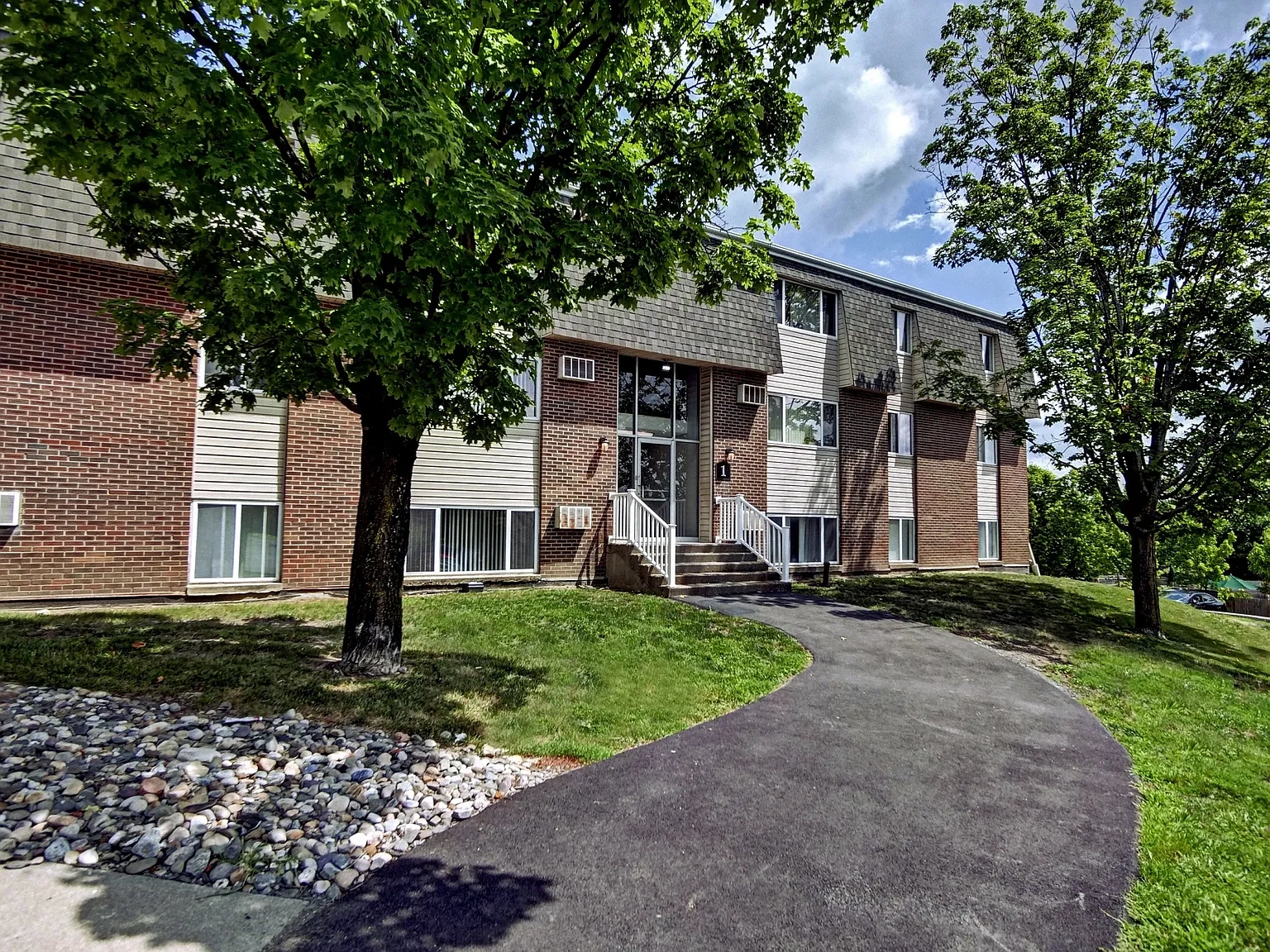 Highland Club Apartments – photo 3