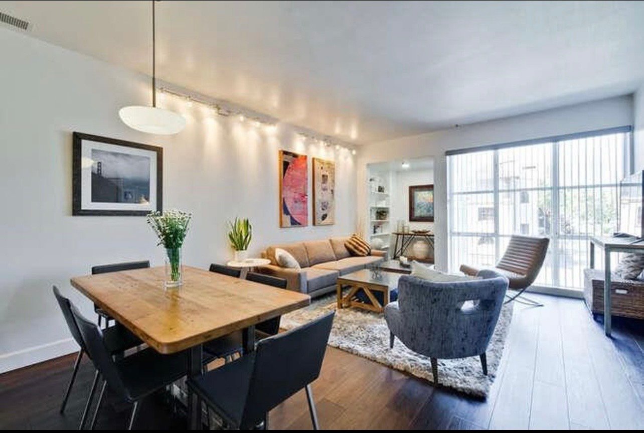 97 E St James St – photo 1
