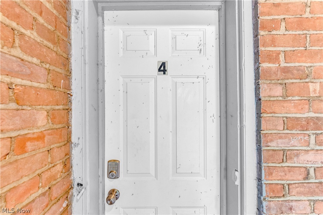 13605 Othello Ave unit 4/UP – photo 3