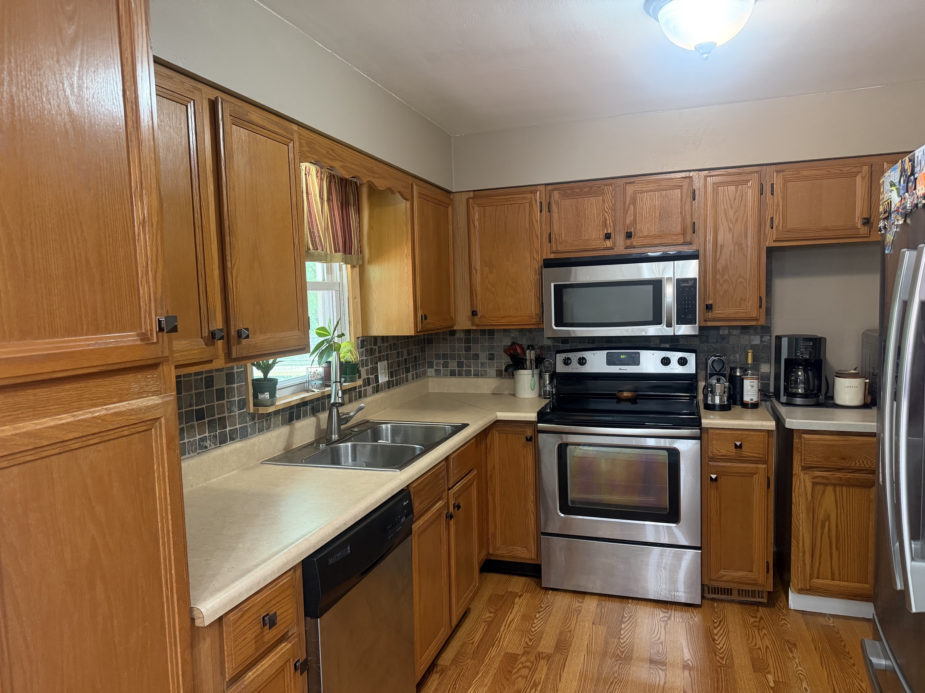 2191 Frostwood Ave – photo 3