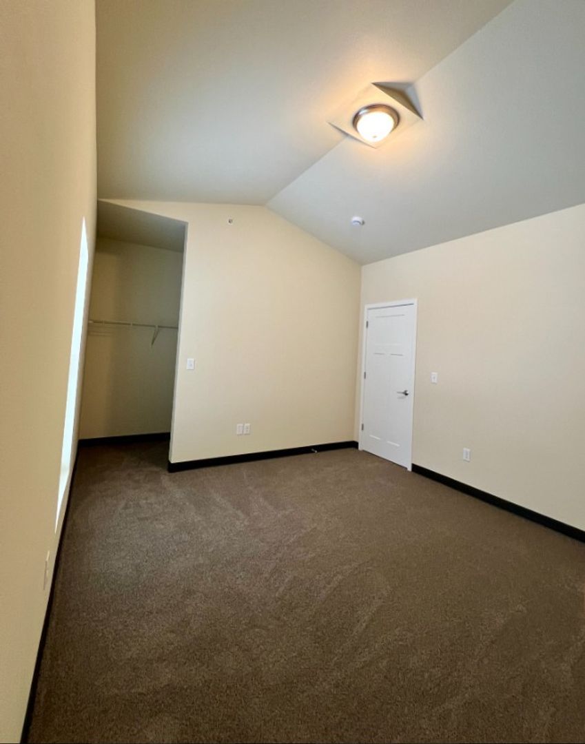 735 Meridian Dr unit 735 #05 – photo 5