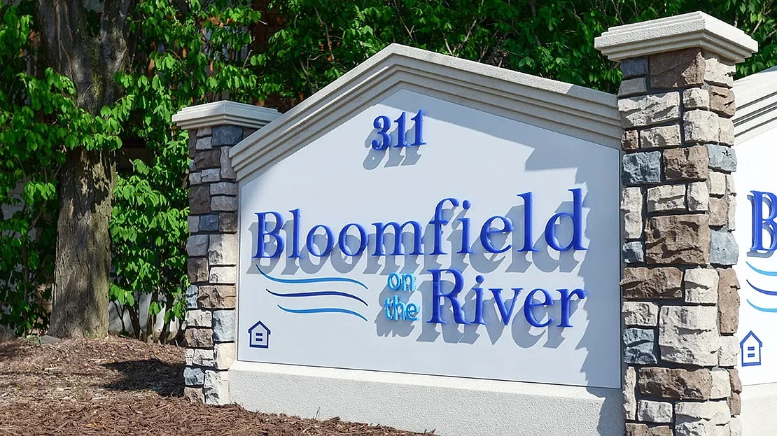 Bloomfield on the River – photo 2