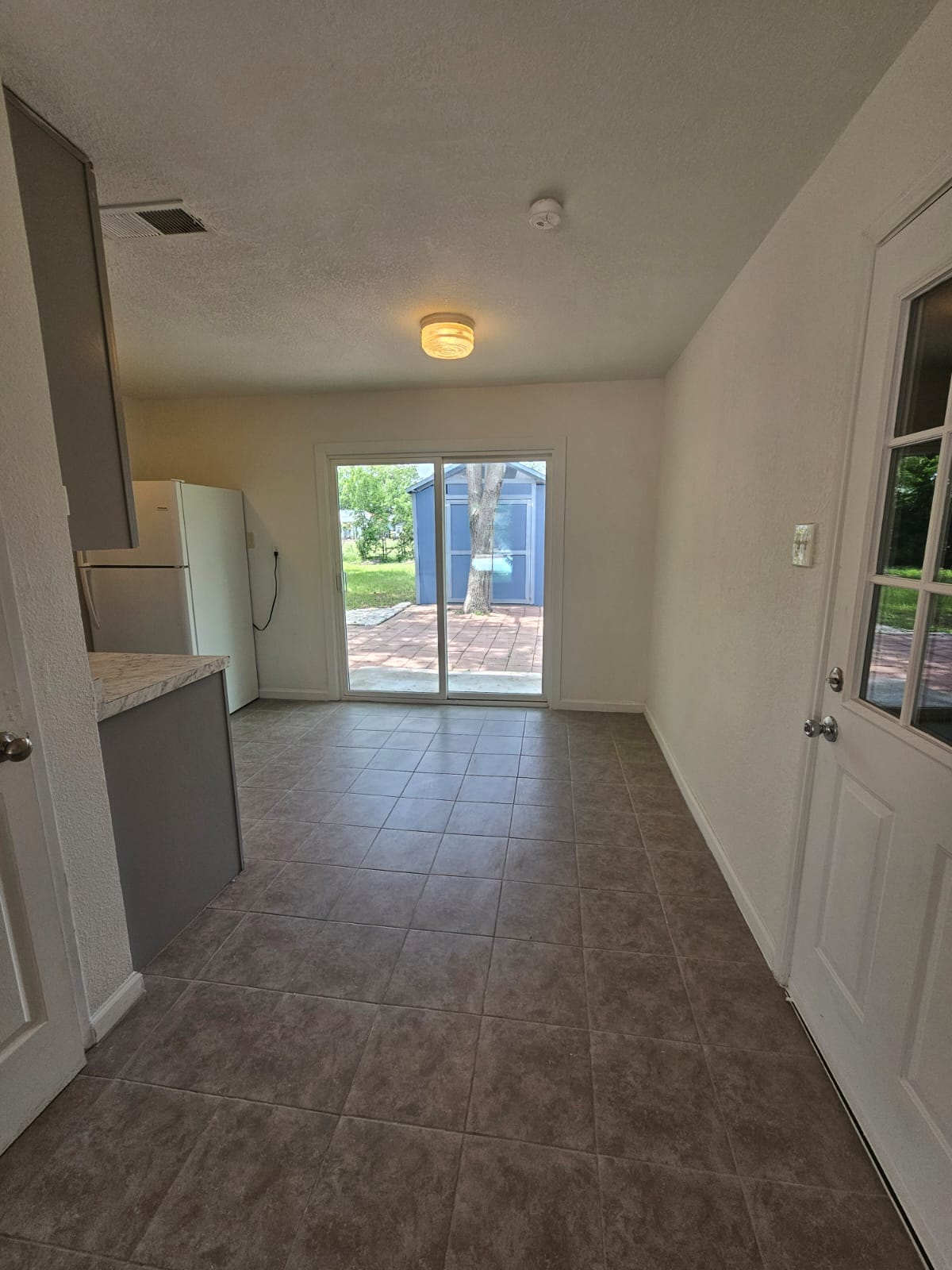 1401 Trinity St – photo 5