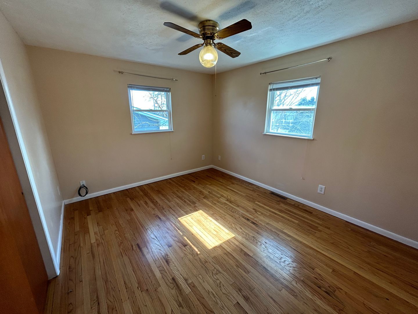 1827 Jacobssen Dr – photo 4