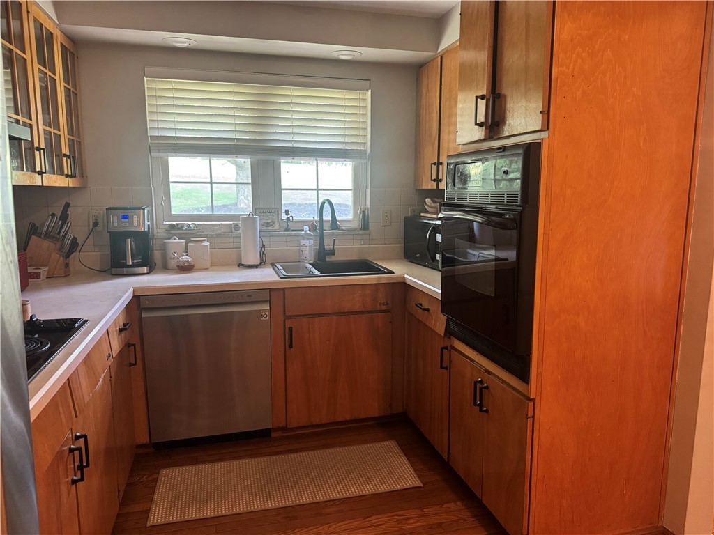 257 Johnston Rd – photo 5