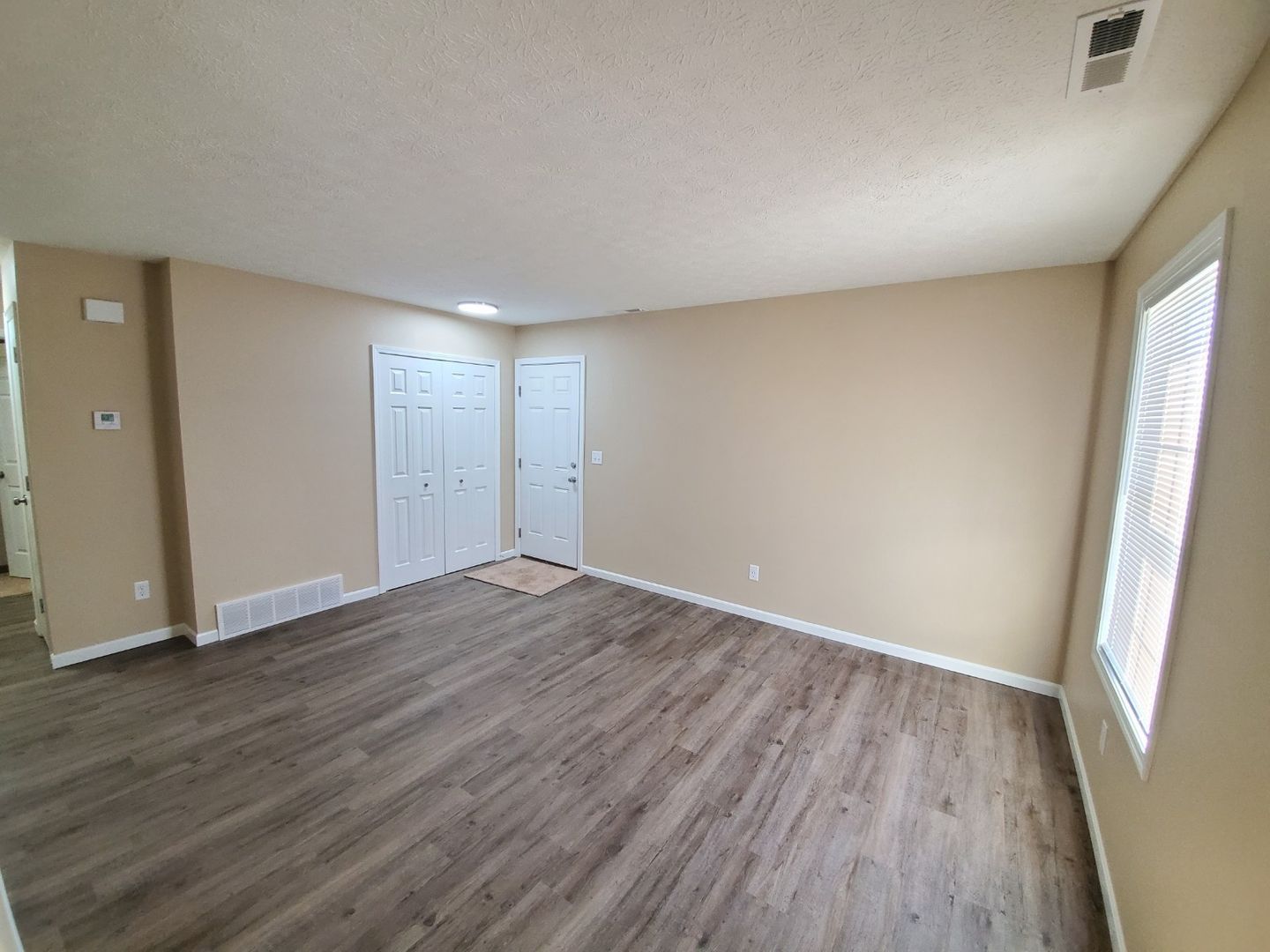 2507 Zircon St NE unit 2507 – photo 2