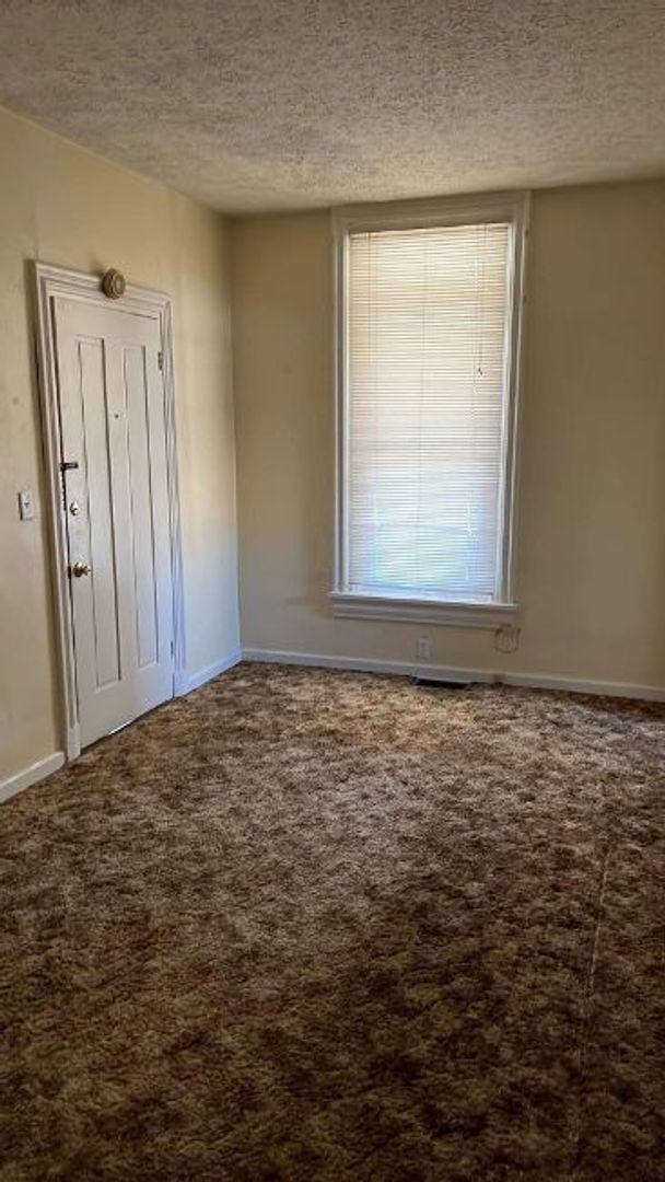 85 N Kennebec Ave unit 85 N. Kennebec Apt.2 – photo 3