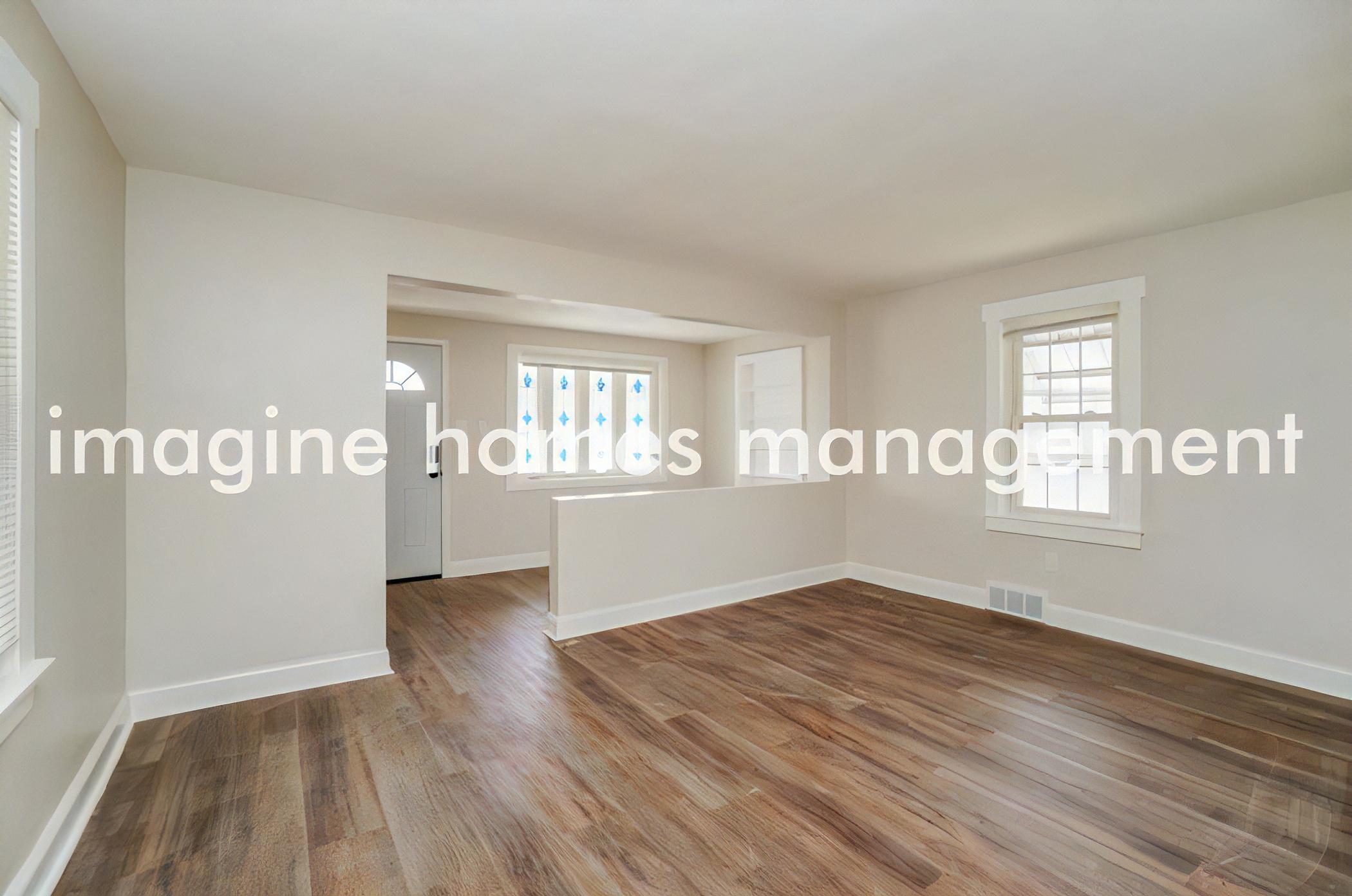 2828 Pine St – photo 5