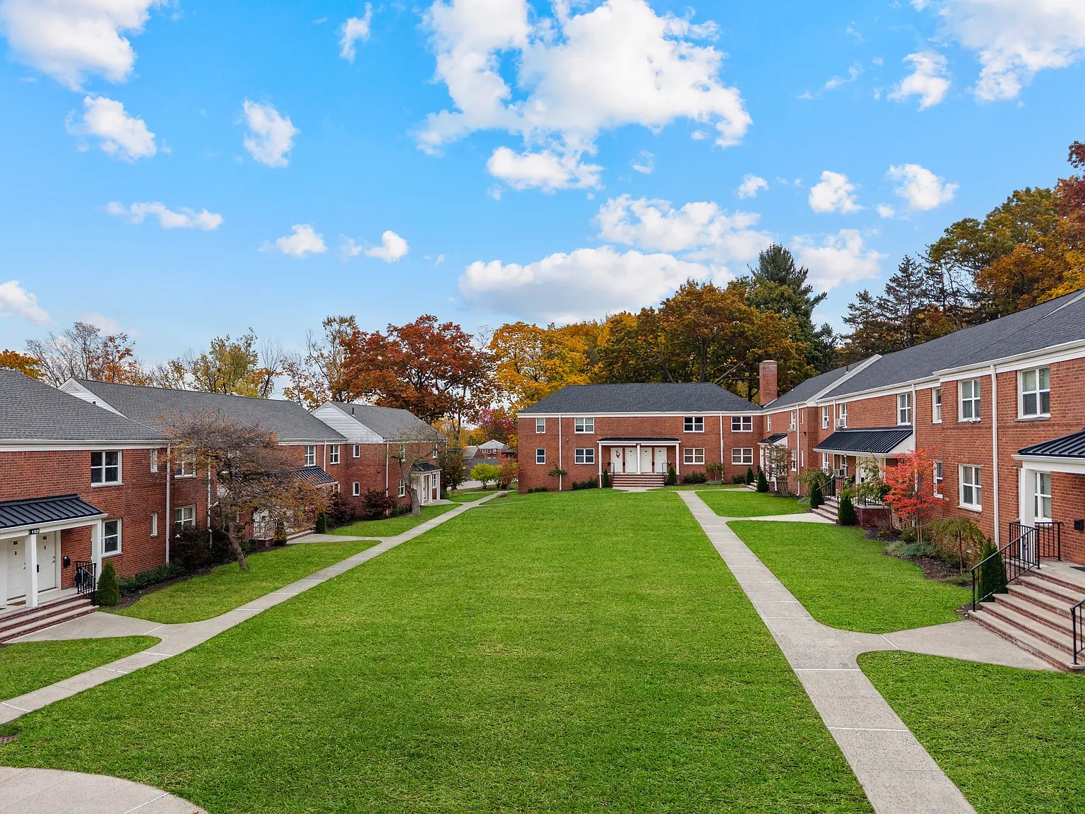 Grand Lee Apartments – photo 2
