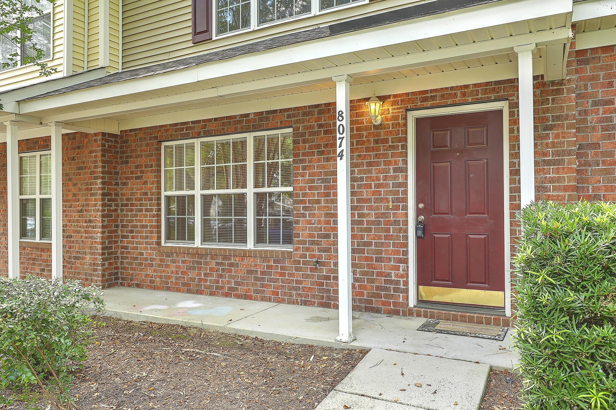 8074 Shadow Oak Dr – photo 4