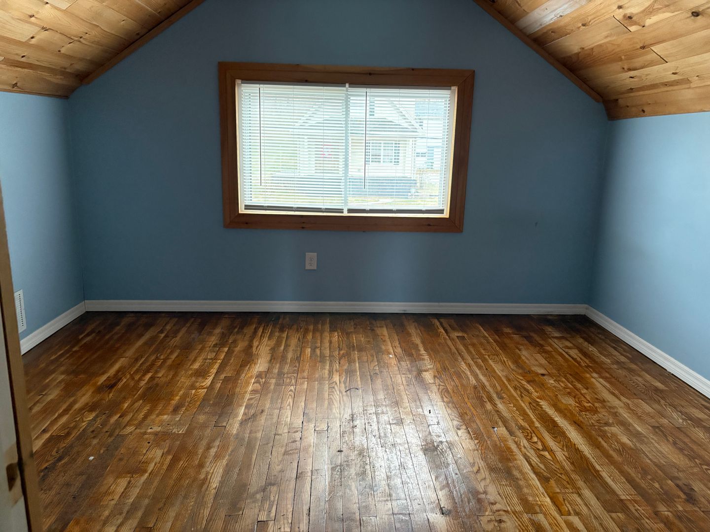 2625 27th Ave – photo 3