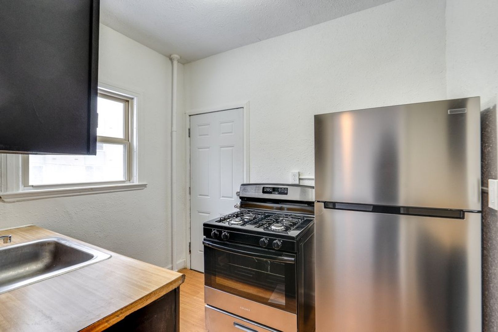 2828 S Moreland Blvd unit Unit #9 – photo 5