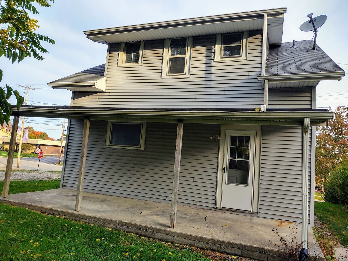 305 College Ave – photo 2