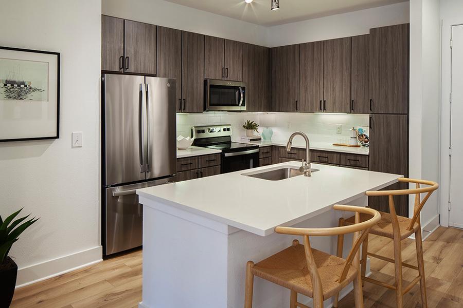 2125 Yale St – photo 3
