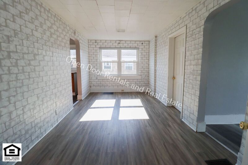 202 W Main St unit 1 – photo 4