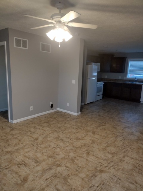 915 N Riverside Dr unit 1 – photo 4