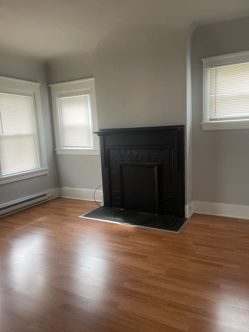 9502 Miles Ave unit Unit #6 – photo 1