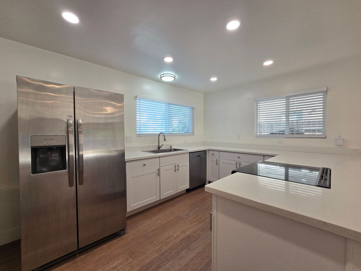 6046 Reo Pl – photo 2