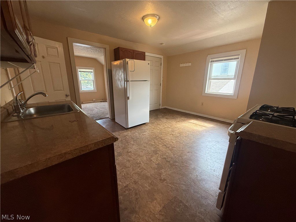 1726 Starkweather Ave #UPPER – photo 3