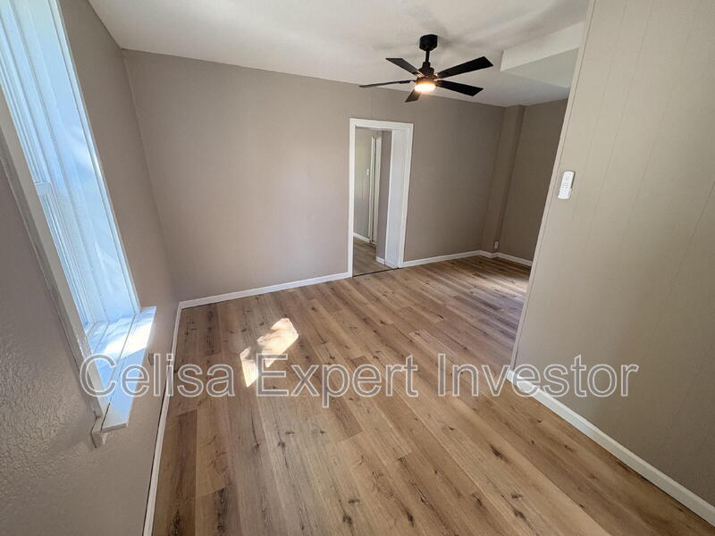 634 Walnut St – photo 3