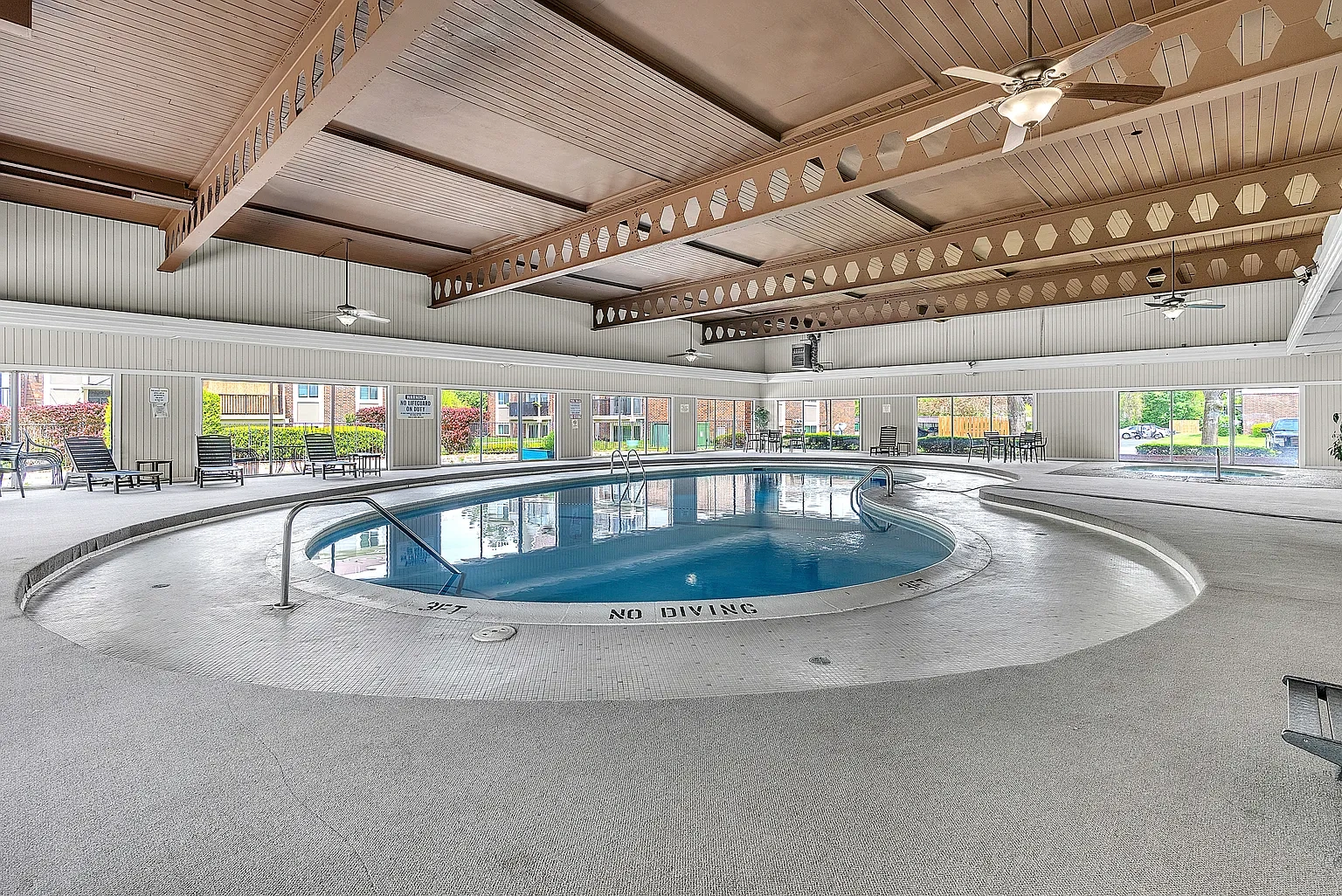 Camelot Place – photo 3